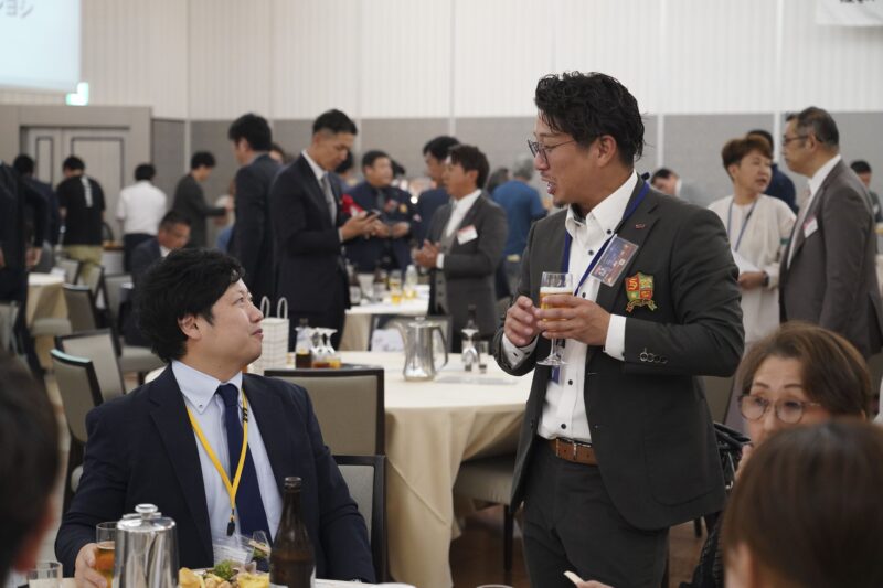 会員による運営